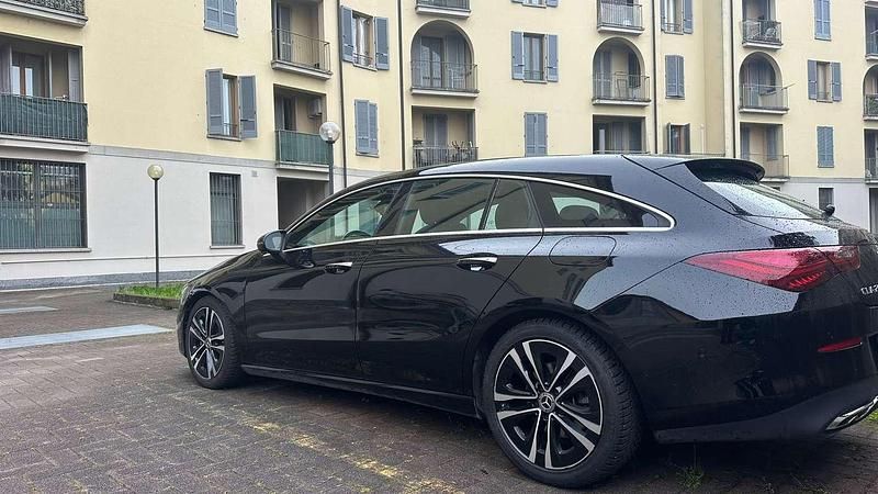 Usata Mercedes CLA200 Shooting Brake Advanced Plus 150 CV (110 kW) 2023 Nero Station wagon