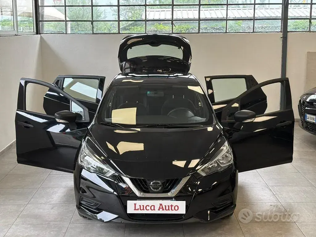 Używany Nissan Micra 71 KM (52 kW) 2018 Czarny Hatchback