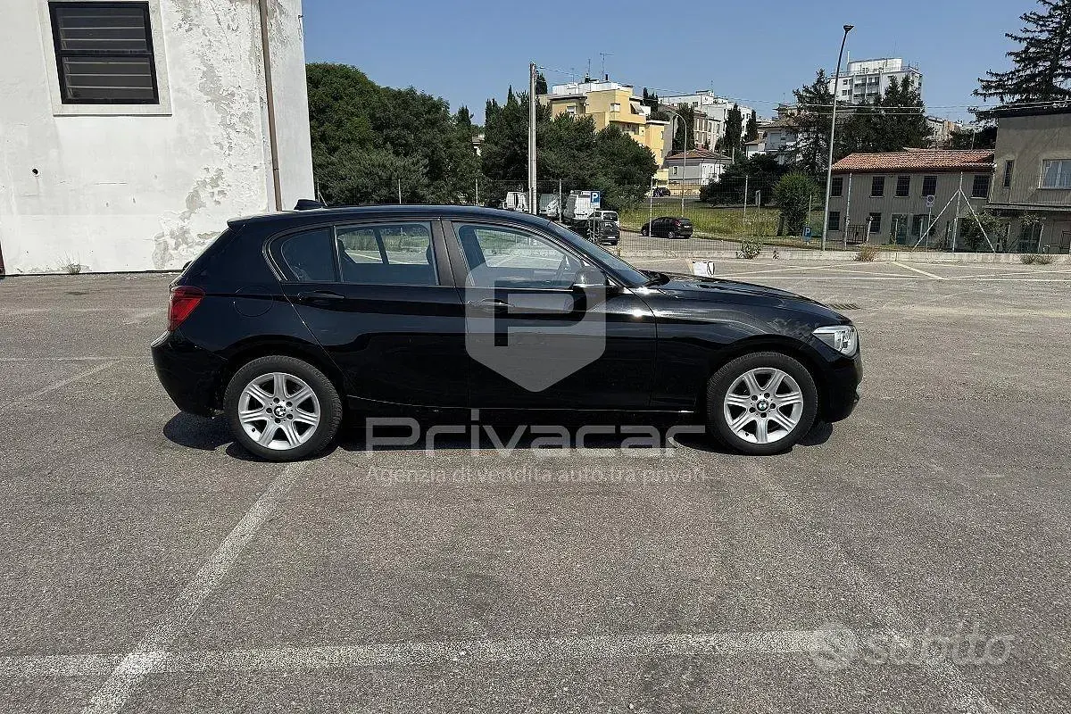 Usata BMW 114 95 CV (69 kW) 2012 Nero Utilitaria
