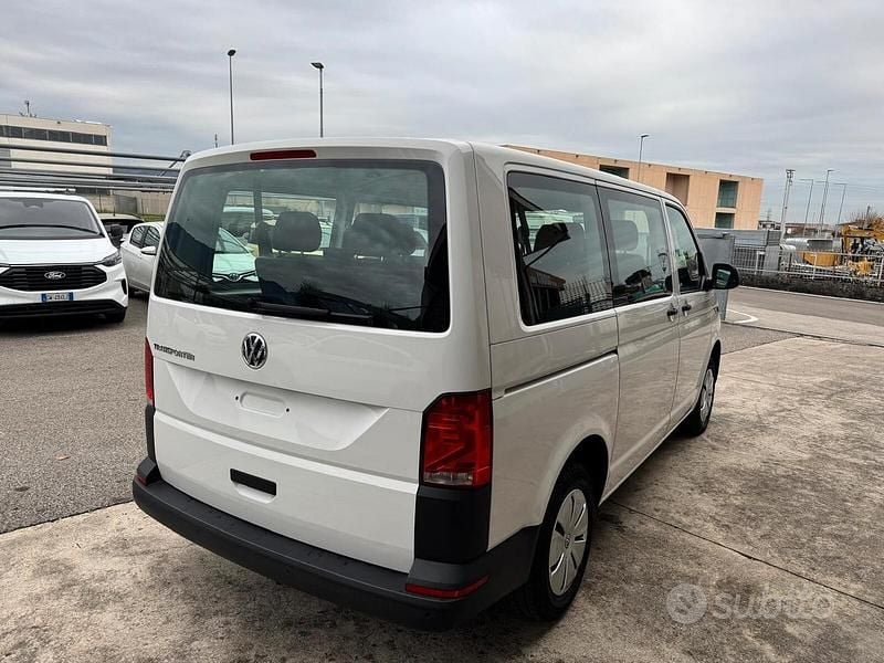 Usata VW Transporter 150 CV (110 kW) 2022 Bianco Furgone