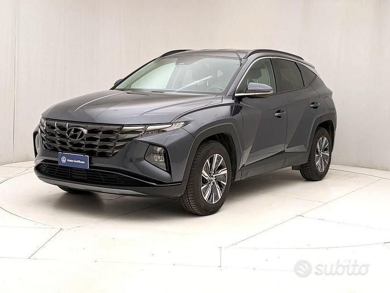 Grigio Usata 2022 Hyundai Tucson SUV | 23.900 € (Ottimo prezzo) - Immagine 1/4