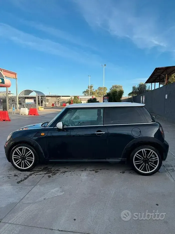 Usata Mini Cooper D 110 CV (80 kW) 2008 Nero Utilitaria