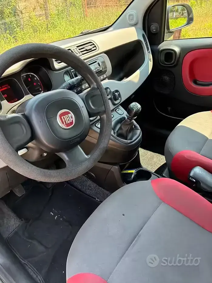 Usata Fiat Panda 85 CV (62 kW) 2015 Utilitaria