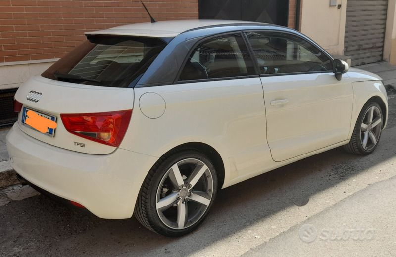 Usata Audi A1 125 CV (91 kW) 2011 Bianco Utilitaria