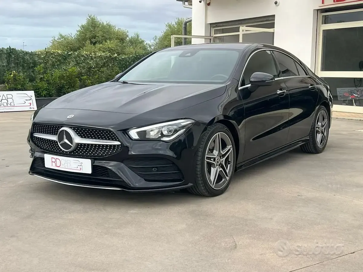 Usata Mercedes CLA200 Premium 150 CV (110 kW) 2023 Nero Berlina