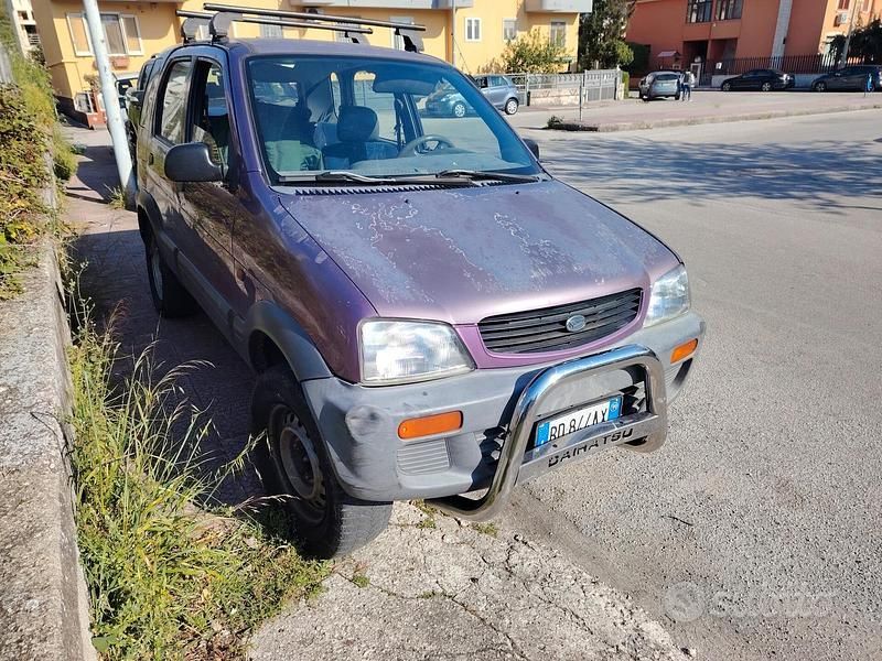 Usata Daihatsu Terios 83 CV (61 kW) 1999 SUV