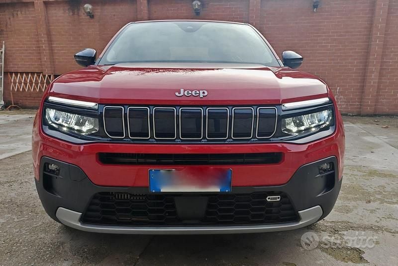 Usata Jeep Avenger Altitude 101 CV (74 kW) 2023 Rosso SUV