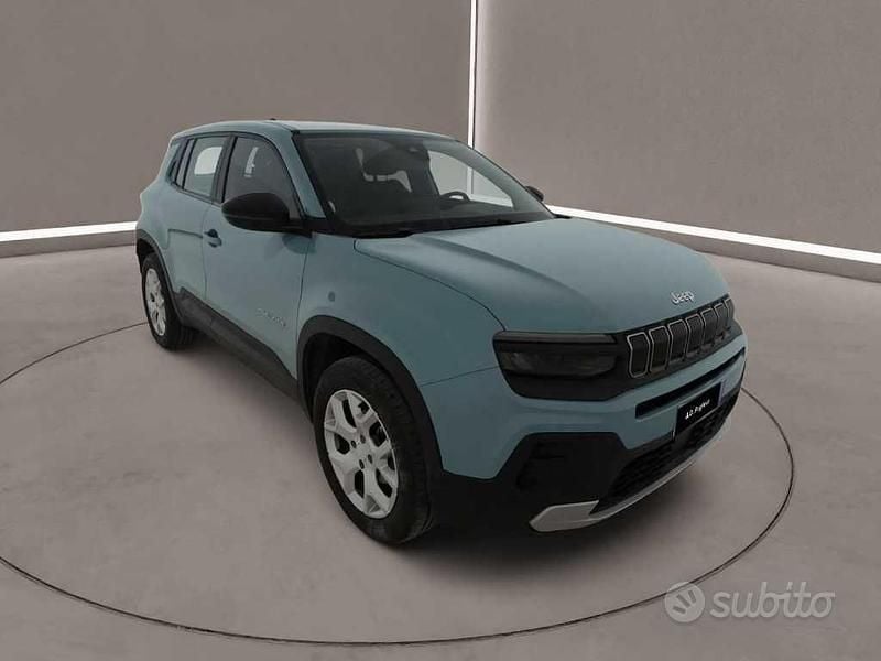 Usata Jeep Avenger Altitude 101 CV (74 kW) 2024 Nero SUV