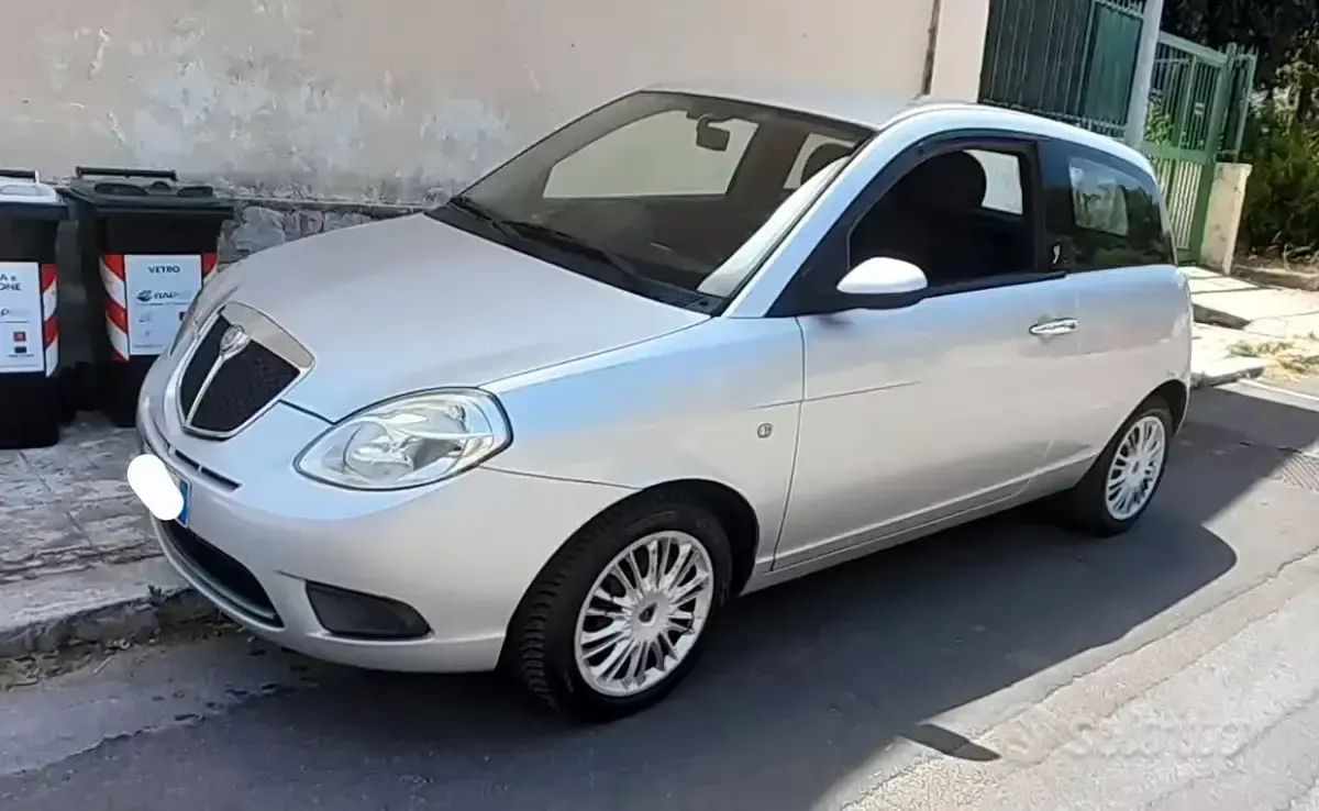 Usata Lancia Ypsilon 60 CV (44 kW) 2008 Utilitaria