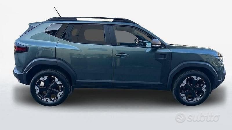 Usata Dacia Duster Extreme 131 CV (96 kW) 2024 Verde SUV