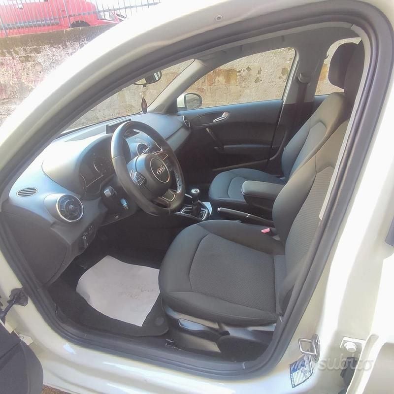 Usata Audi A1 Sportback 90 CV (66 kW) 2015 Bianco Utilitaria
