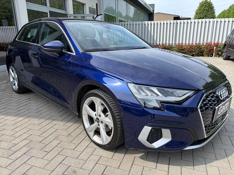 Usata Audi A3 Advanced 150 CV (110 kW) 2023 Blu/azzurro Berlina