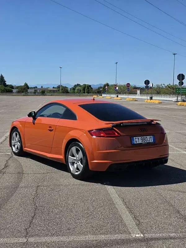 Usata Audi TT Ambiente 245 CV (180 kW) 2019 Arancione Coupé
