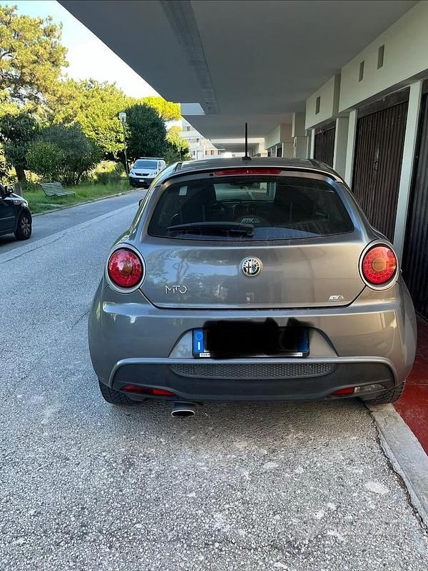 Usata Alfa Romeo MiTo 79 CV (58 kW) 2009 Grigio Utilitaria