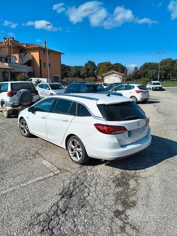 Usata Opel Astra Business Elegance 122 CV (89 kW) 2019 Bianco Station wagon