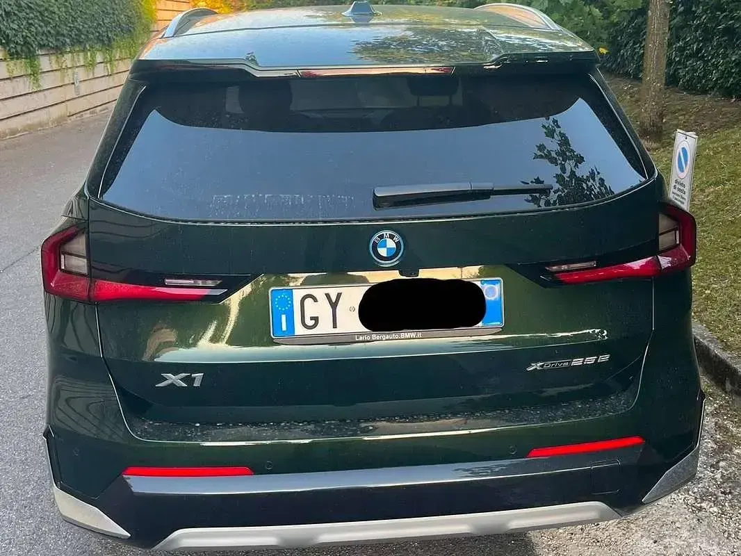 Usata BMW X1 136 CV (100 kW) 2025 Verde SUV