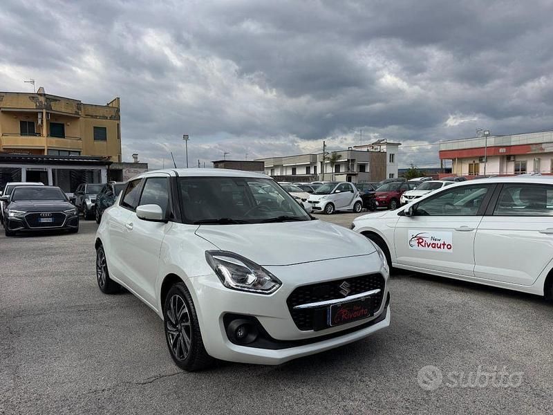 Usata Suzuki Swift 83 CV (61 kW) 2021 Bianco Utilitaria