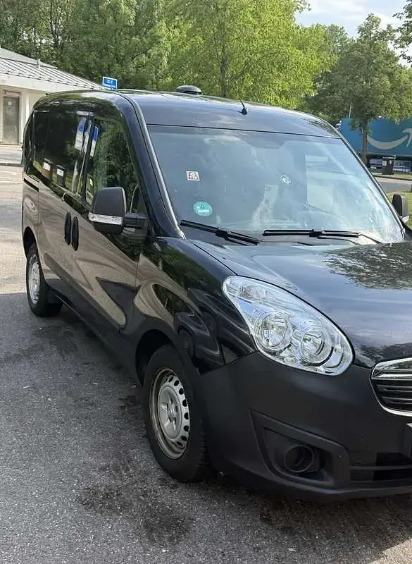 Usata Opel Combo S 120 CV (88 kW) 2017 Monovolume