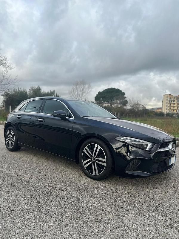Usata Mercedes A180 136 CV (100 kW) 2022 Nero Utilitaria