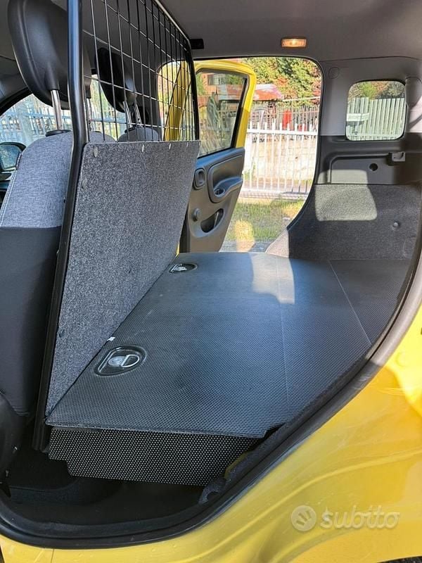 Gebraucht Fiat Panda 4x4 85 PS (62 kW) 2022 Gelb Kleinwagen