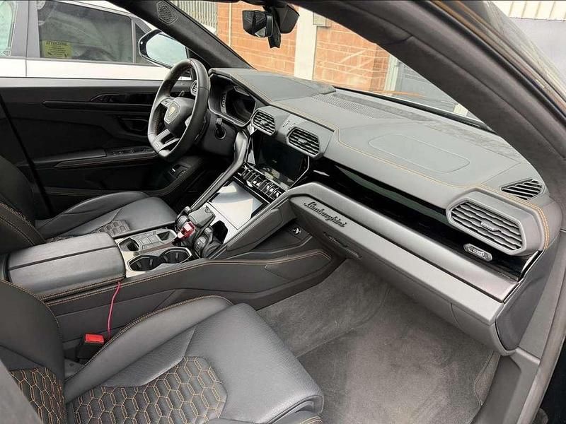 Usata Lamborghini Urus 666 CV (489 kW) 2024 SUV
