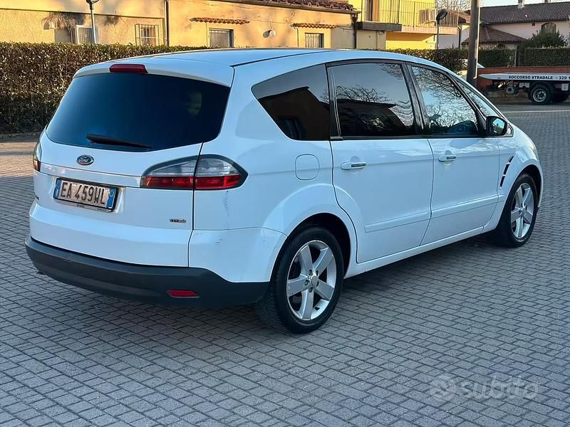 Usata Ford S-MAX S 2010 Bianco Monovolume