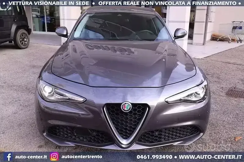 Usata Alfa Romeo Giulia Super 200 CV (147 kW) 2017 Grigio Berlina