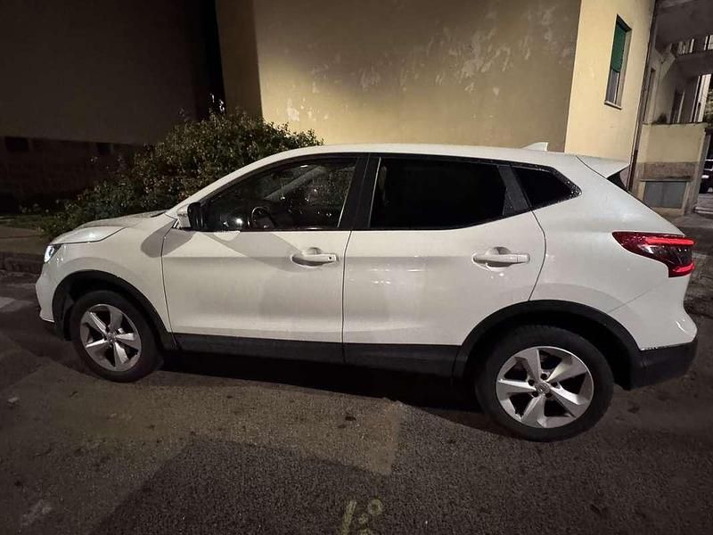 Usata 2017 Nissan Qashqai N-Connecta SUV | 15.000 € (Cara) - Immagine 1/4