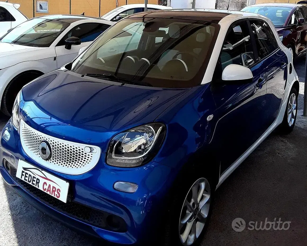Usata Smart ForFour Passion 71 CV (52 kW) 2016 Bluazzurro Utilitaria