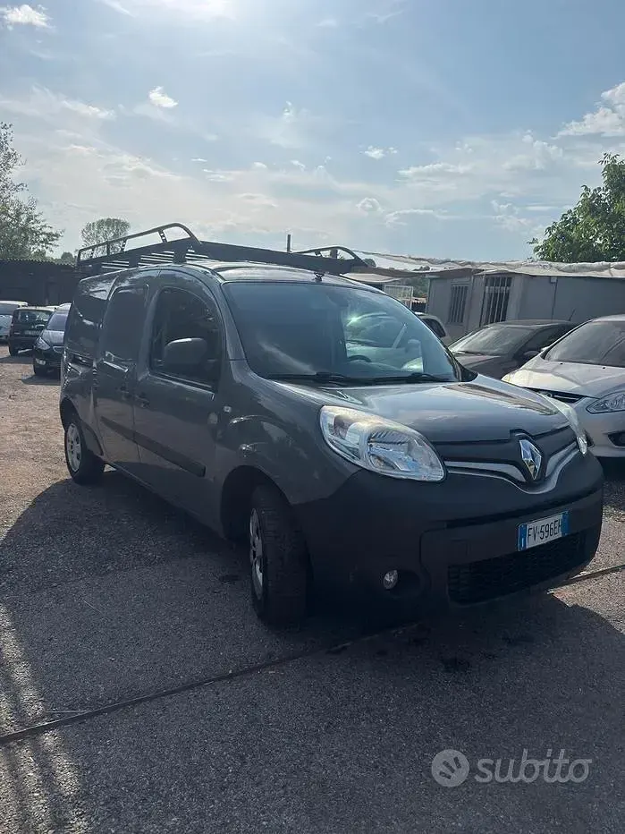 Usata Renault Kangoo 90 CV (66 kW) 2019 Grigio Monovolume