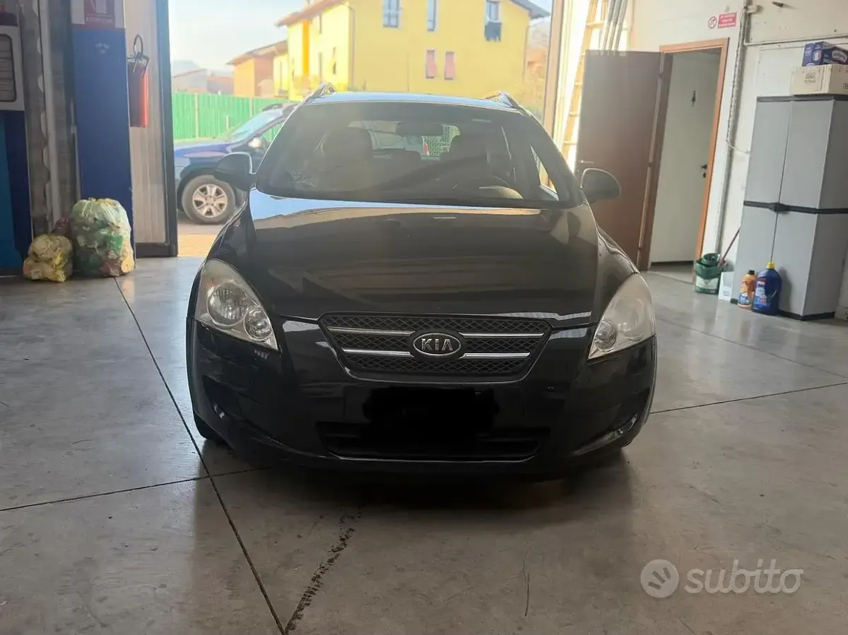 Usata Kia Ceed GT LX 90 CV (66 kW) 2009 Nero Station wagon