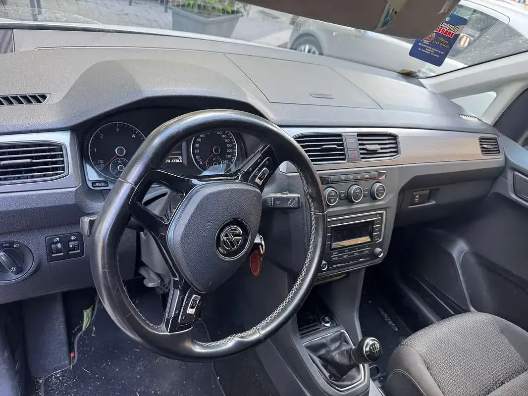 Usata VW Caddy Life 102 CV (75 kW) 2018 Bianco Monovolume