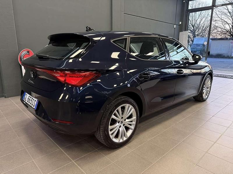 Usata Seat Leon Style 150 CV (110 kW) 2022 Blu/azzurro Berlina