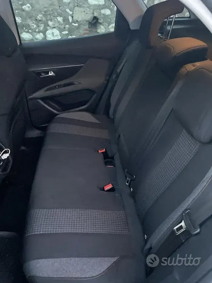 Usata Peugeot 3008 131 CV (96 kW) 2018 Bianco SUV