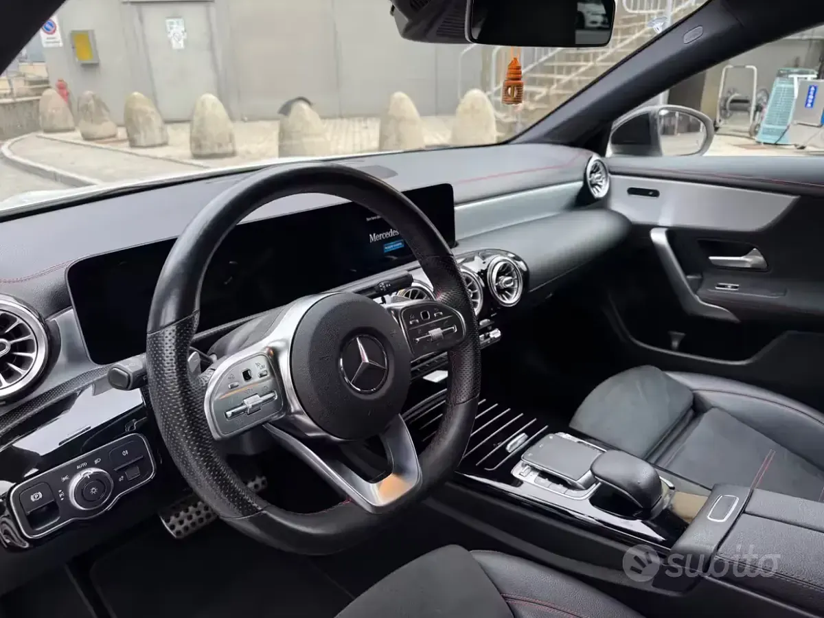 Usata Mercedes CLA220 Premium 190 CV (139 kW) 2019 Bianco Coupé