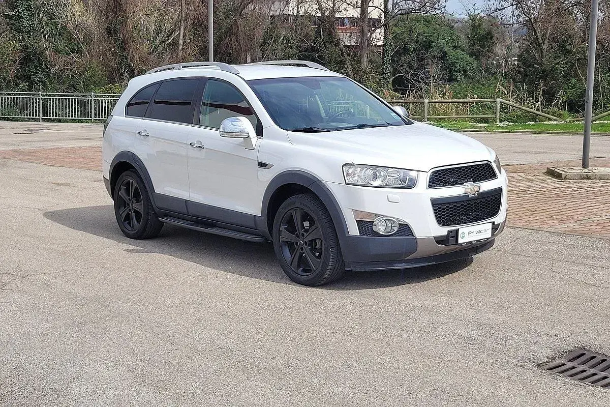 Usata Chevrolet Captiva LTZ 183 CV (134 kW) 2011 Bianco SUV