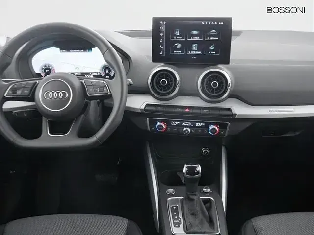 Usata Audi Q2 Advanced Plus 150 CV (110 kW) 2025 Grigio manhattan metallizzato SUV