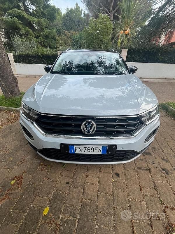 Usata VW T-Roc Sportline 150 CV (110 kW) 2018 Bianco SUV