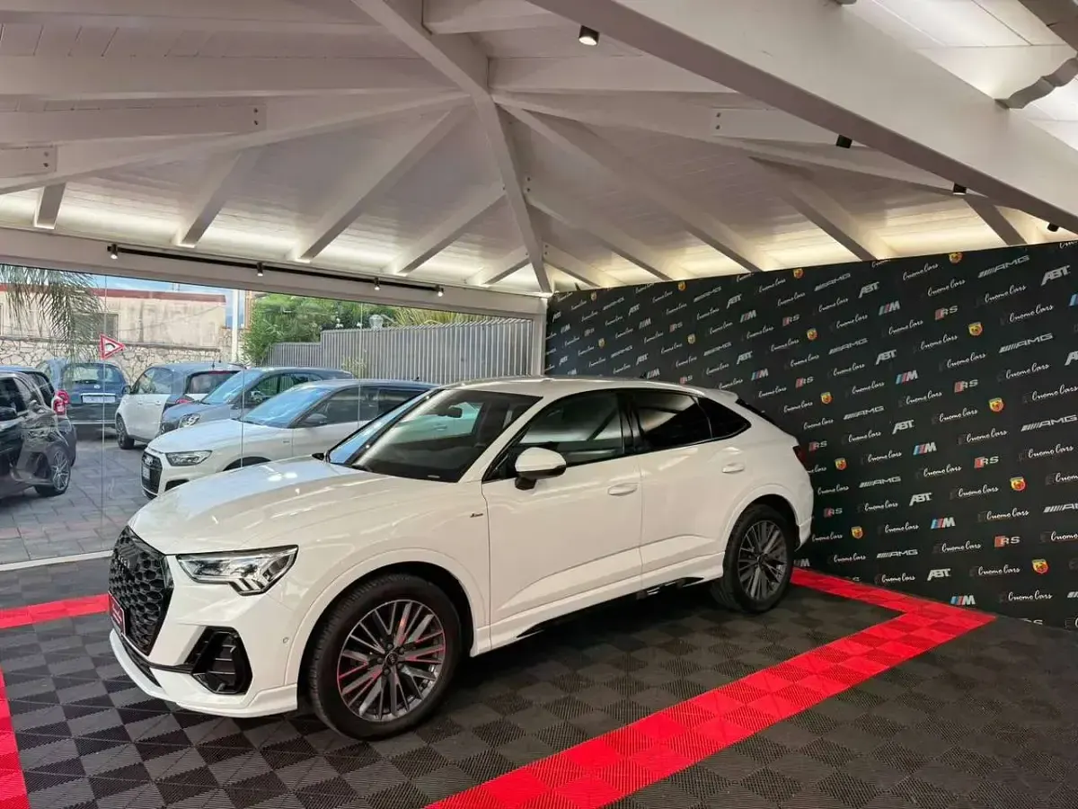 Usata Audi Q3 Sportback S-Line 150 CV (110 kW) 2022 Bianco SUV