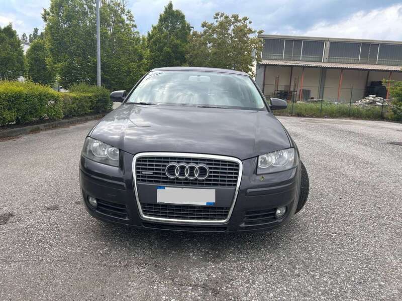 Nero Usata 2007 Audi A3 Ambiente Tre volumi | 4000 € (Buon prezzo) - Immagine 1/4