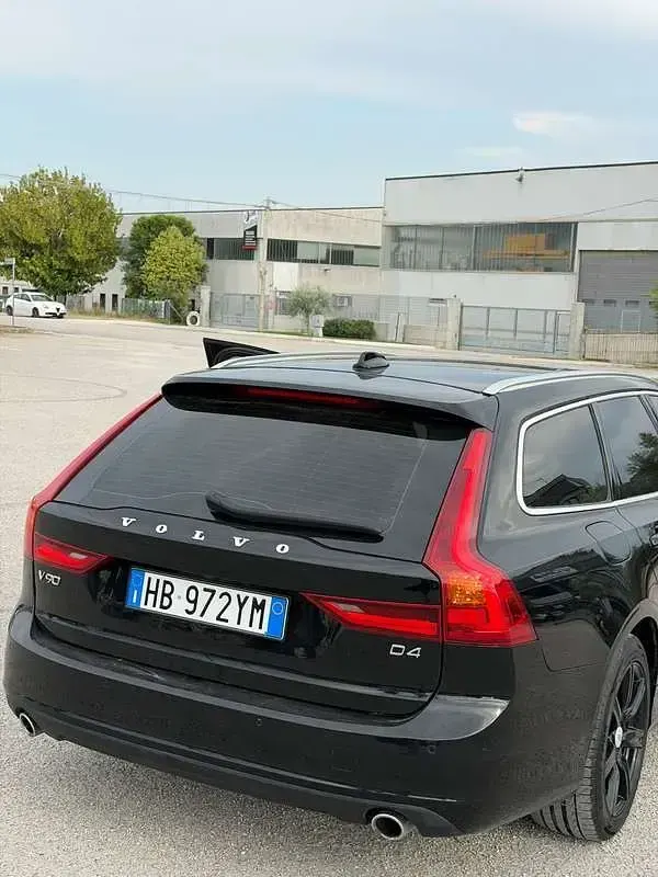 Usata Volvo V90 190 CV (139 kW) 2019 Station wagon