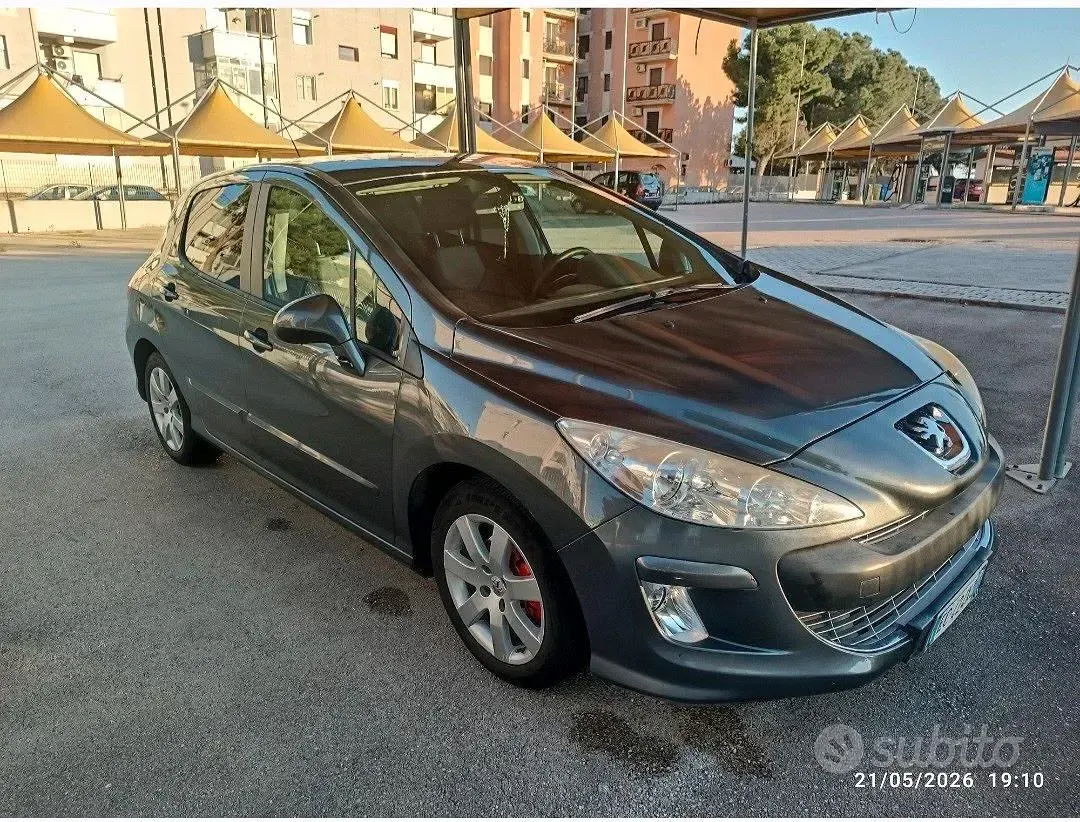 Usata Peugeot 308 109 CV (80 kW) 2010 Grigio Berlina