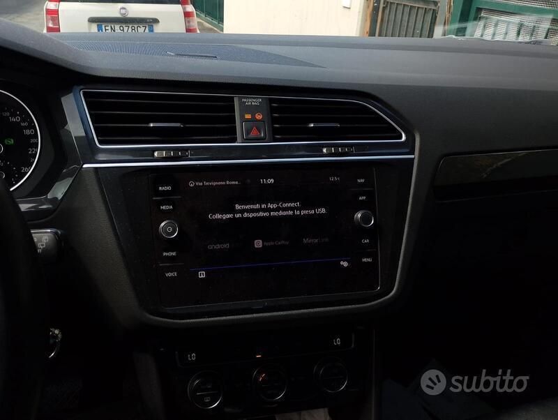 Nero Usata 2020 VW Tiguan SUV | 19.200 € (Super prezzo) - Immagine 1/4