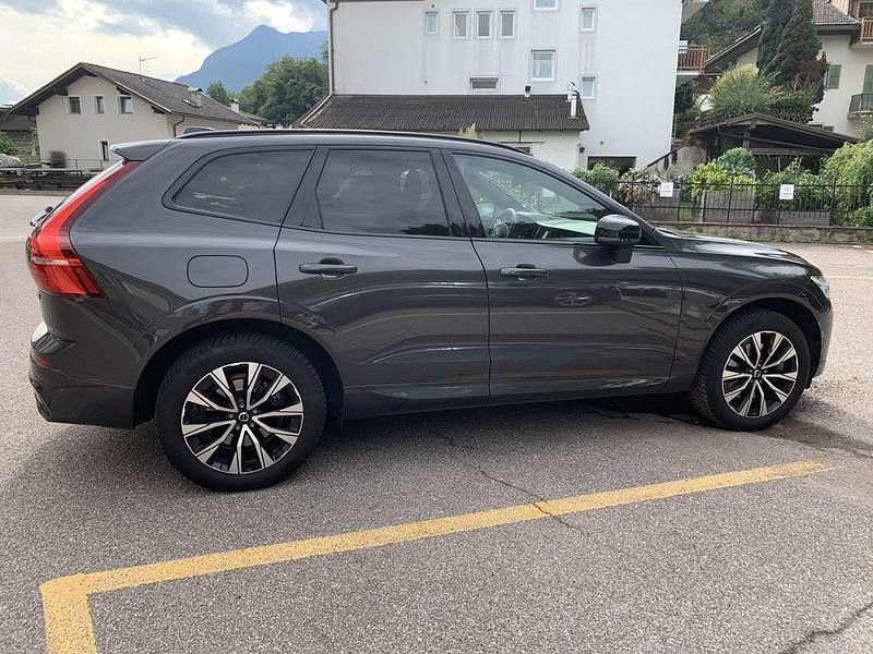 Usata Volvo XC60 R-Design 197 CV (144 kW) 2023 Grigio SUV