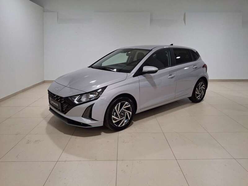 Grigio Usata 2024 Hyundai i20 Due volumi | 16.499 € (Super prezzo) - Immagine 1/4