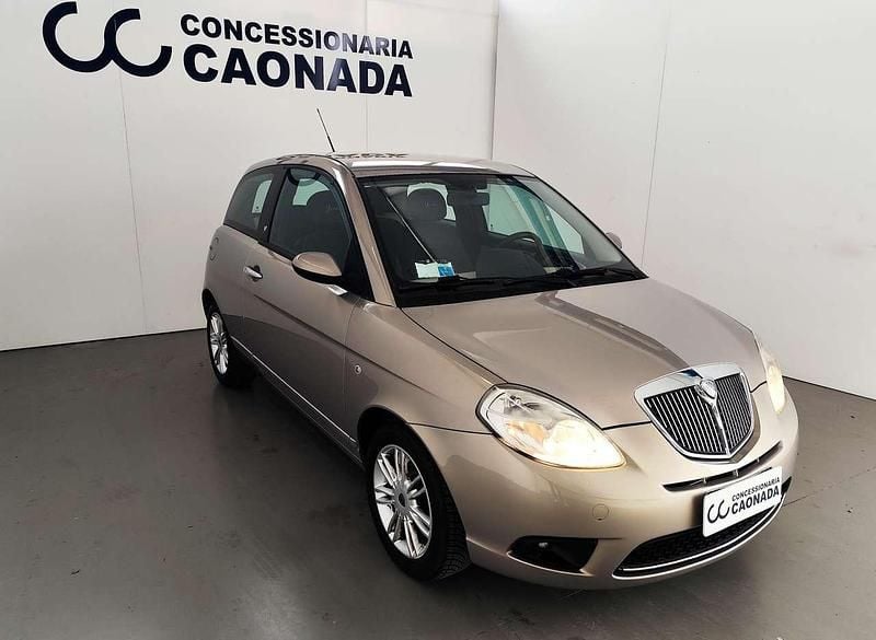 Usata Lancia Ypsilon 60 CV (44 kW) 2009 Oro Utilitaria