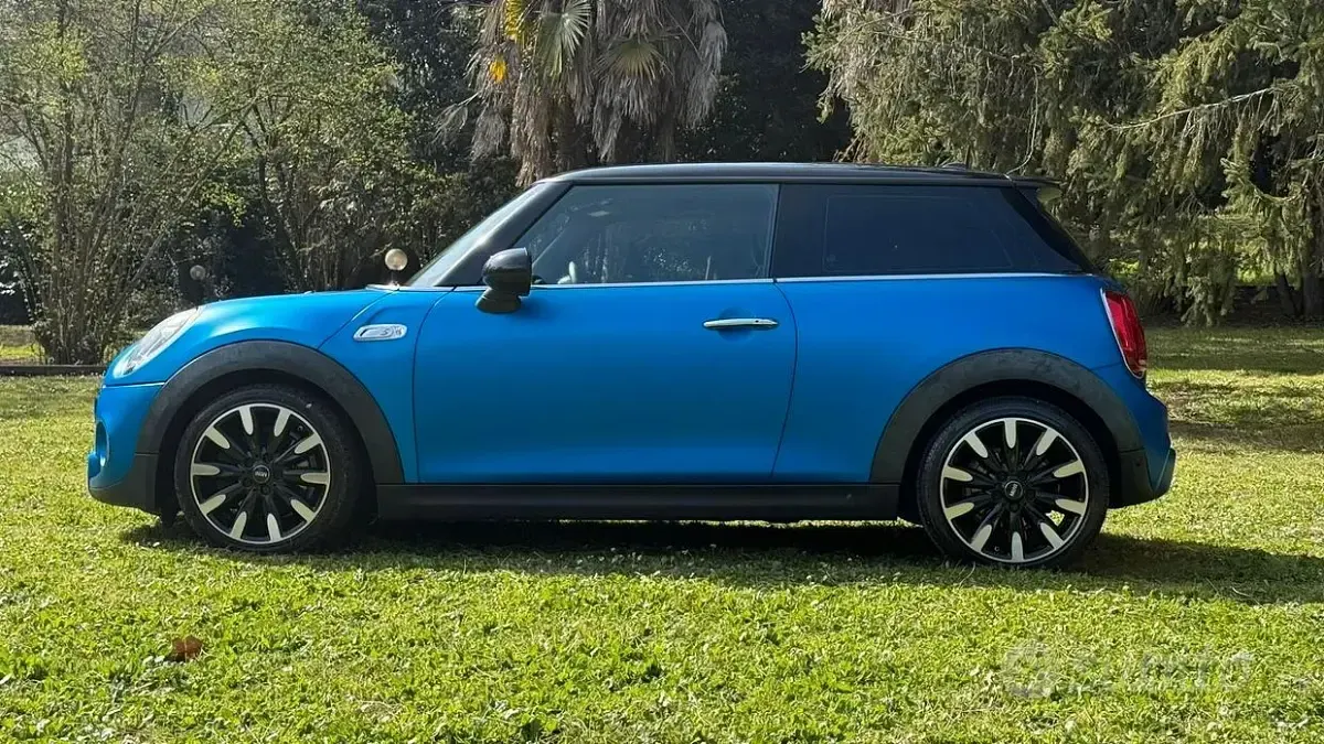 Usata Mini Cooper SD 170 CV (125 kW) 2018 Blu Utilitaria