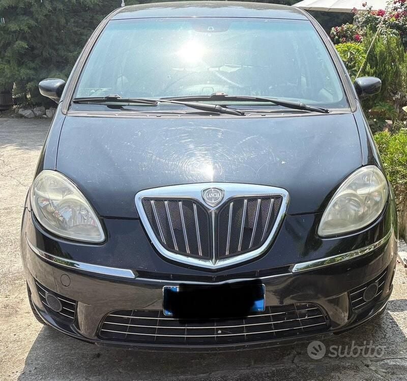Usata Lancia Musa 95 CV (69 kW) 2009 Nero Monovolume
