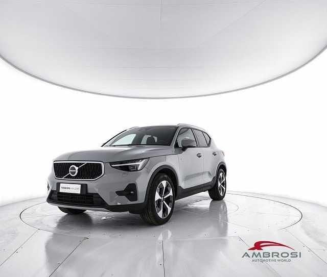 Usata Volvo XC40 Core 163 CV (119 kW) 2025 Grigio SUV