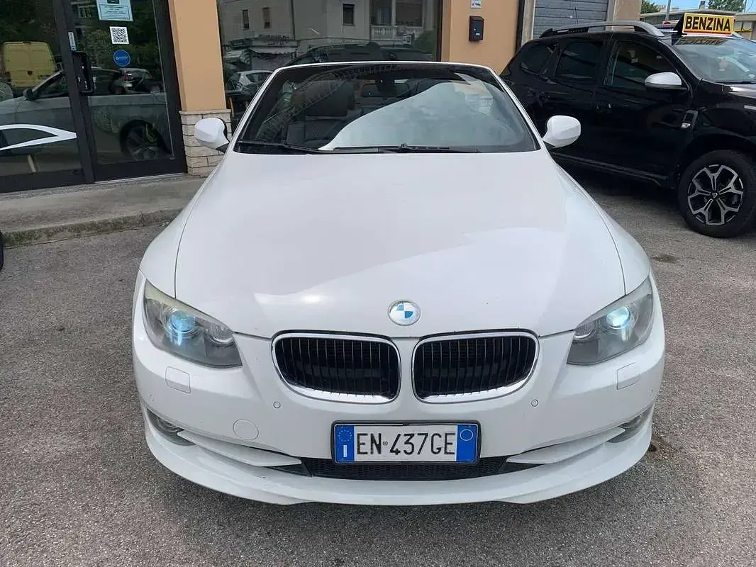 Usata BMW 320 Cabriolet 184 CV (135 kW) 2012 Bianco Cabrio